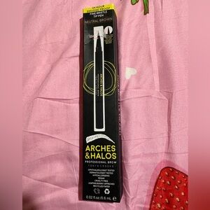 Neutral Brown Brow Pen